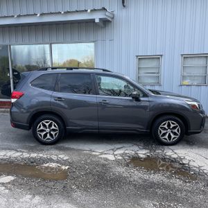 SUBARU FORESTER PREMIUM - 9