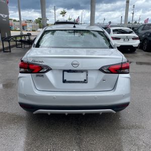 NISSAN VERSA 1.6 S - 7