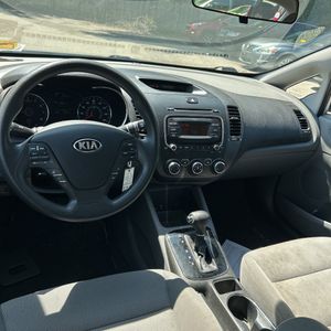 2018 KIA FORTE LX — миниатюра 35