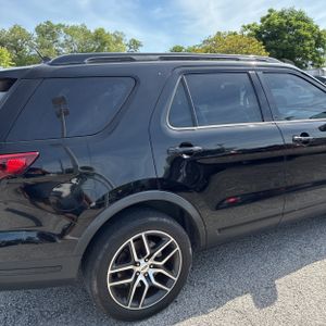 FORD EXPLORER SPORT - 9