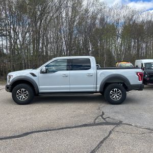 FORD F-150 RAPTOR - 3