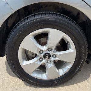 2019 KIA SOUL BASE — миниатюра 19