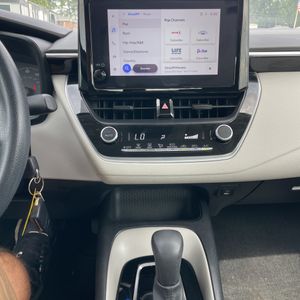 2023 Toyota COROLLA LE thumbnail 37