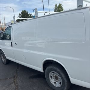 CHEVROLET EXPRESS 2500 - 6