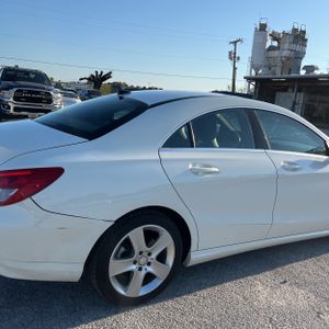 MERCEDES-BENZ CLA - 9