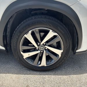 2021 Lexus NX 300 BASE — миниатюра 20