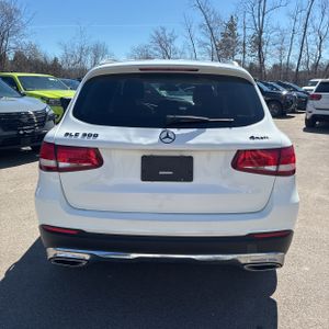 MERCEDES-BENZ GLC - 7