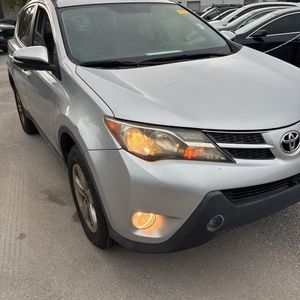 صورة 49 لـ 2015 Toyota RAV4 XLE