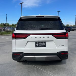 Lexus LX 600 Premium - 7