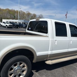 FORD F-250 SUPER DUTY LARIAT - 9