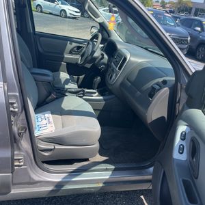 2007 FORD ESCAPE XLT 照片 33