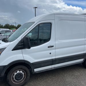 FORD TRANSIT 150 - 2
