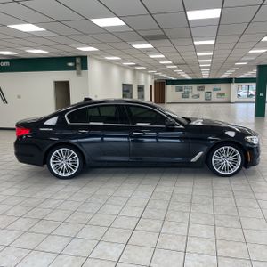 BMW 530I XDRIVE - 10