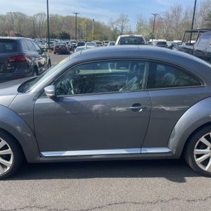 VOLKSWAGEN BEETLE 1.8T - 4