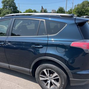 2018 Toyota RAV4 XLE — фото 6
