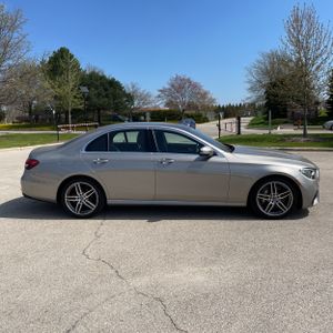 MERCEDES-BENZ E-CLASS - 10