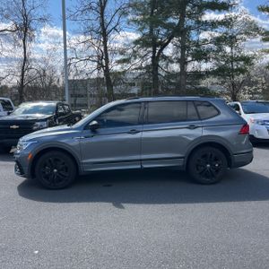 Volkswagen Tiguan SE R-Line Black 4Motion - 3