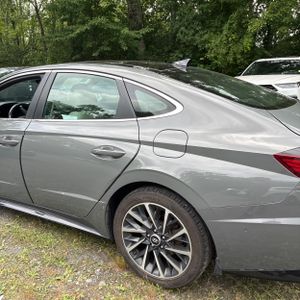 2022 Hyundai SONATA LIMITED — фото 6