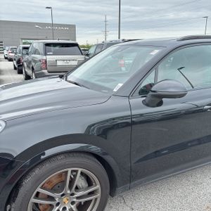 PORSCHE CAYENNE S PLATINUM EDITION - 2