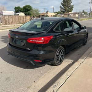 FORD FOCUS SE - 8