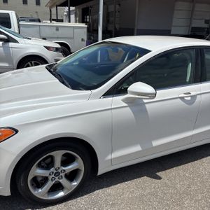 FORD FUSION SE - 2