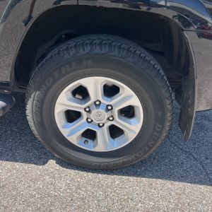 2020 Toyota 4RUNNER SR5 PREMIUM 缩略图 17