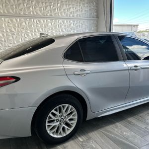 صورة 8 لـ 2019 Toyota CAMRY SE