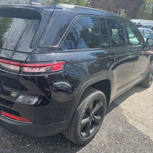 JEEP GRAND CHEROKEE ALTITUDE - 9