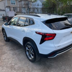 CHEVROLET TRAX LT - 4