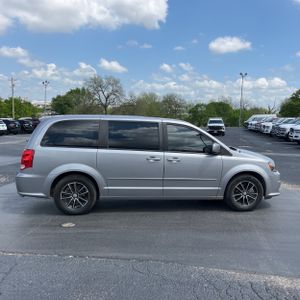 DODGE GRAND CARAVAN R/T - 10