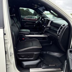 صورة مصغرة 33 لـ 2020 RAM 3500 LARAMIE