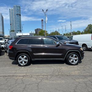JEEP GRAND CHEROKEE OVERLAND - 10