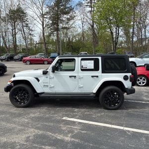 JEEP WRANGLER 4XE SAHARA 4X4 - 3