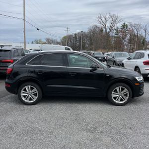 AUDI Q3 2.0T PREMIUM - 10