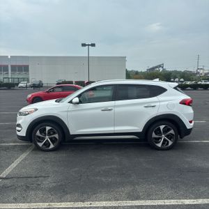 2017 Hyundai TUCSON LIMITED — фото 3