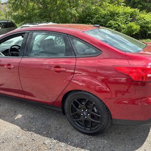 FORD FOCUS SE - 6