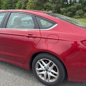 FORD FUSION SE - 6
