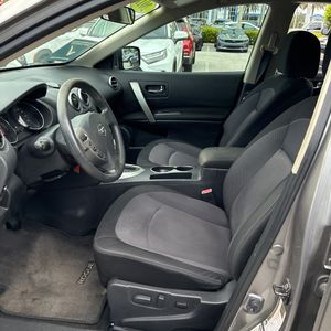 2011 Nissan ROGUE SV 照片 30
