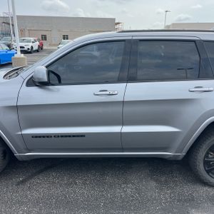 2019 JEEP GRAND CHEROKEE ALTITUDE — фото 4