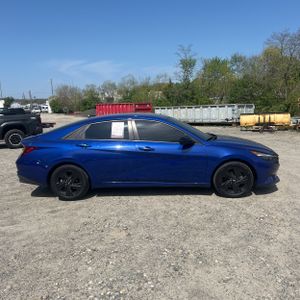 HYUNDAI ELANTRA SEL - 10