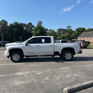 CHEVROLET SILVERADO 2500HD HIGH COUNTRY - 3