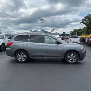 2019 Nissan PATHFINDER SV 照片 10