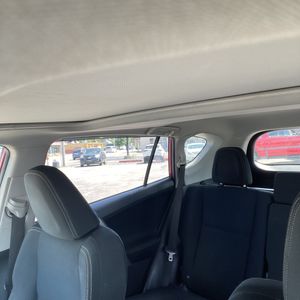 صورة 41 لـ 2015 Toyota RAV4 XLE