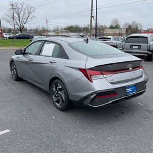 HYUNDAI ELANTRA SEL SPORT - 5