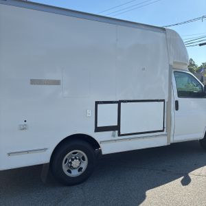 CHEVROLET EXPRESS 3500 - 9