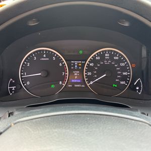 صورة 40 لـ 2014 Lexus ES 350 BASE