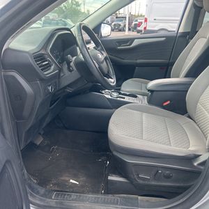 صورة مصغرة 32 لـ 2022 FORD ESCAPE SE