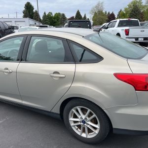FORD FOCUS SE - 6