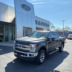 FORD F-350 SUPER DUTY LARIAT - 1