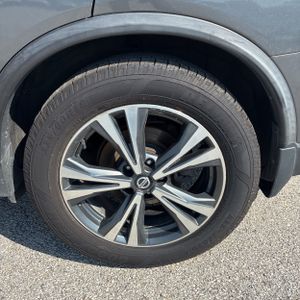 2019 Nissan ROGUE SV — миниатюра 18